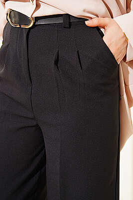 Kemerli Düğmeli Geniş Paça Pantolon Siyah - Pantolon