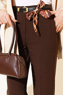 Kemerli Fermuarlı Dar Paça Pantolon Kahve - Pantolon