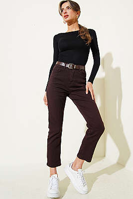 Kemerli Mom Kot Pantolon Kahve - Kadın Giyim Modelleri