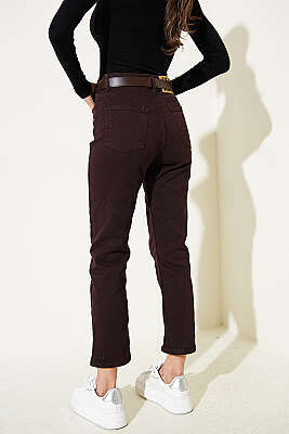 Kemerli Mom Kot Pantolon Kahve - Kadın Giyim Modelleri