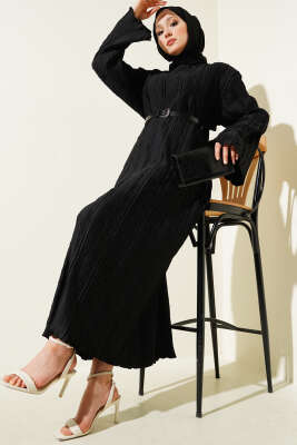 Kemerli Omuz Vatkalı Kırışık Elbise Siyah 