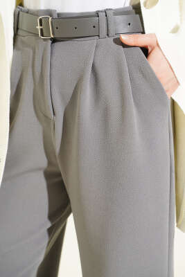 Kemerli Pileli Geniş Paça Pantolon Füme - Pantolon