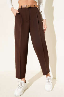 Kemerli Pileli Havuç Pantolon Kahve - QUZU