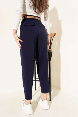 Kemerli Pileli Havuç Pantolon Lacivert - Kadın Giyim Modelleri