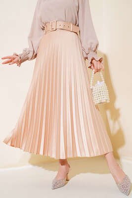 Kemerli Piliseli Saten Etek Latte - Uzun Etek