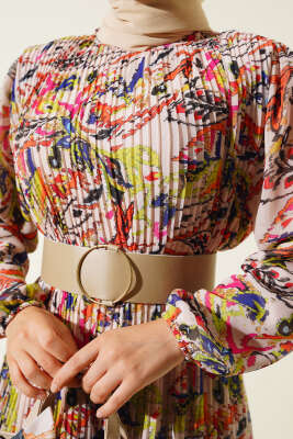 Kemerli Piliseli Şifon Elbise Pudra - Tesettür Elbise