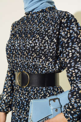 Kemerli Piliseli Şifon Elbise Siyah Mavi - Tesettür Elbise