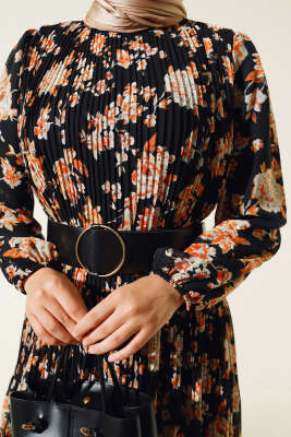 Kemerli Piliseli Şifon Elbise Siyah - Tesettür Elbise