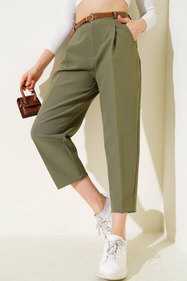 Kemerli Tek Pileli Dar Paça Pantolon Haki - Kadın Giyim Modelleri