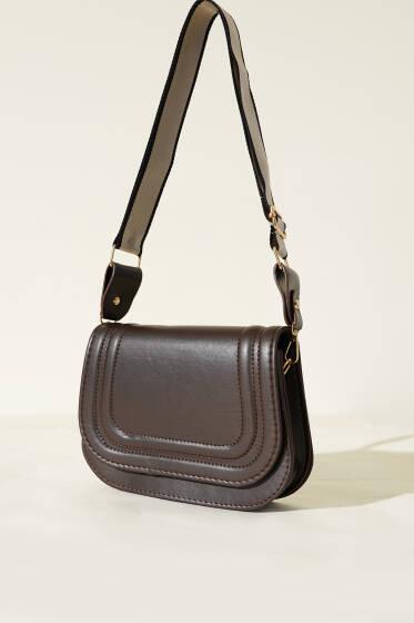 Kenar Çizgili Mıknatıslı Çanta Acı Kahve - Kol Çantası