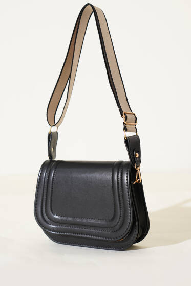 Kenar Çizgili Mıknatıslı Çanta Siyah - Kol Çantası