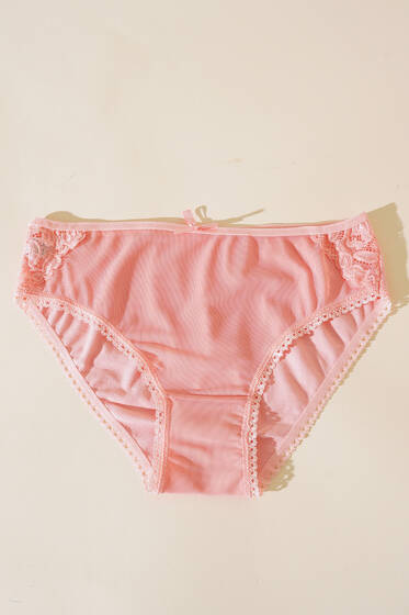 Kenarları Danteli Bayan Külot Somon - İç Giyim
