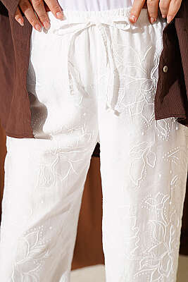 Kendinden Desenli Bel Lastikli Pantolon Beyaz - Pantolon