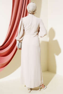 Kendinden Desenli Parça Detaylı Elbise Bej - Tesettür Elbise