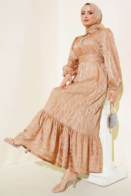 Kendinden Desenli Saten Elbise Latte - ELİF ARTAR