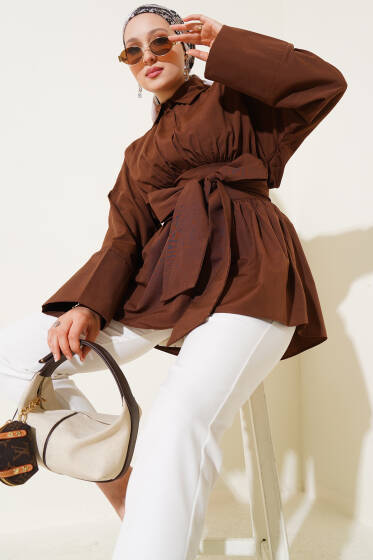 Kendinden Kuşaklı Önü Büzgülü Tunik Kahve - Tunik