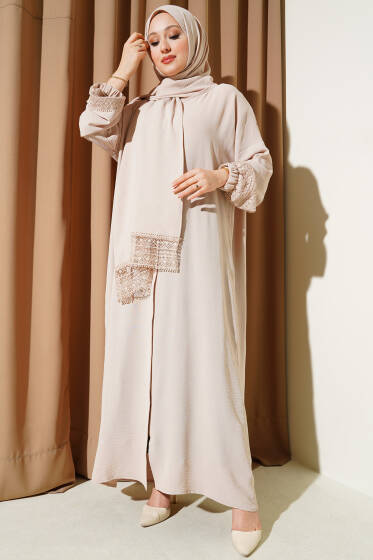 Kendinden Şallı Dantelli Namaz Elbisesi Bej - Namaz Elbisesi