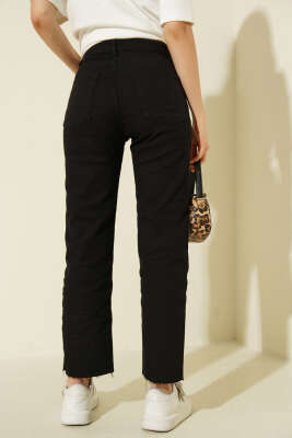 Kesik Dar Paça Düğmeli Kot Pantolon Siyah - Kadın Giyim Modelleri