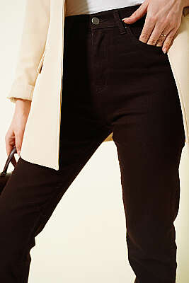 Kesik Dar Paça Likralı Kot Pantolon Kahve - Pantolon