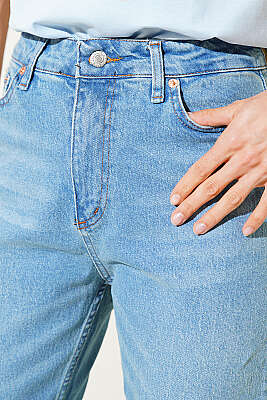 Kesik Dar Paça Taşlı Kot Pantolon Açık Mavi - Kadın Giyim Modelleri