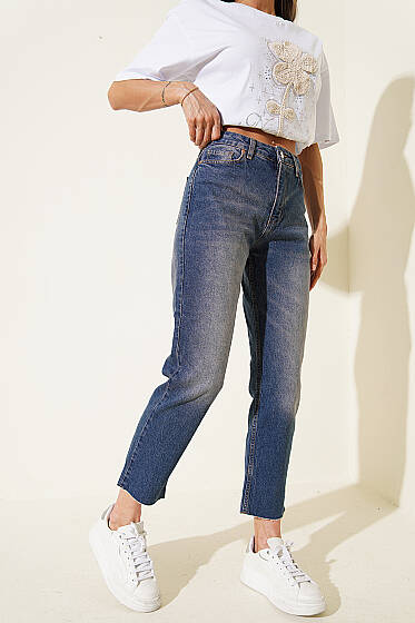 Kesik Dar Paça Taşlı Kot Pantolon Koyu Mavi - Kadın Giyim Modelleri