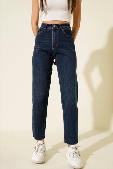 Kesik Paça Mom Jeans Pantolon Mavi - Kadın Giyim Modelleri