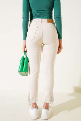 Kesik Paça Püskül Taşlı Kot Pantolon Bej - Kadın Giyim Modelleri