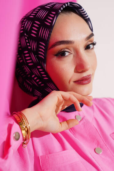 Kibrit Desen Yazma Eşarp Lacivert - Başörtüsü