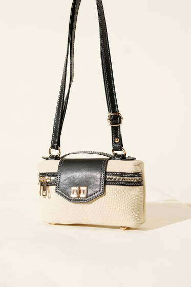 Kilit Detaylı Fermuarlı Kanvas Çanta Siyah - Kol Çantası