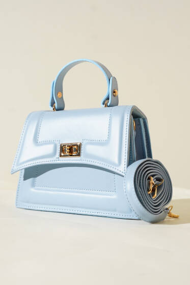 Kilit Detaylı Kenar Dikişli Çanta Bebe Mavi - Kol Çantası