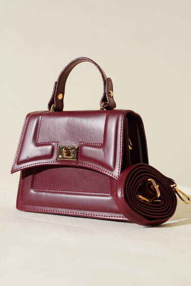 Kilit Detaylı Kenar Dikişli Çanta Bordo - Kol Çantası