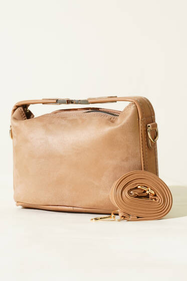 Kilit Sap Detaylı Süet Çanta Latte - Kol Çantası