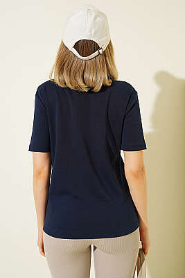 Kiraz Baskılı Mini Taşlı T-shirt Lacivert - Kadın Giyim Modelleri