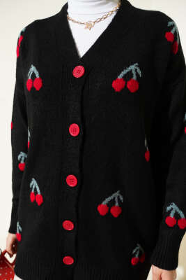 Kiraz Desenli Düğmeli Triko Hırka Siyah - Hırka