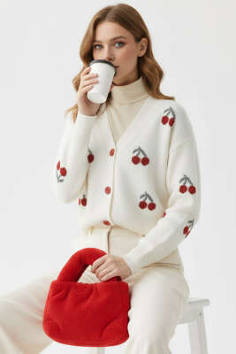 Kiraz Desenli Triko Hırka Ekru - Kadın Giyim Modelleri