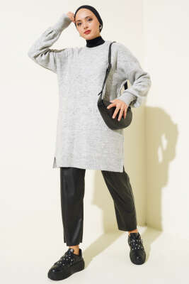 Kiraz Kabartmalı Yumoş Triko Tunik Gri - Triko Tunik