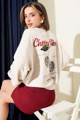 Kiraz Nakışlı Sweatshirt Bej - Kadın Giyim Modelleri
