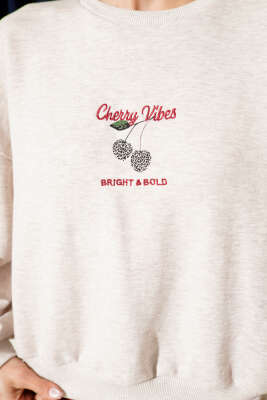 Kiraz Nakışlı Sweatshirt Bej - Kadın Giyim Modelleri