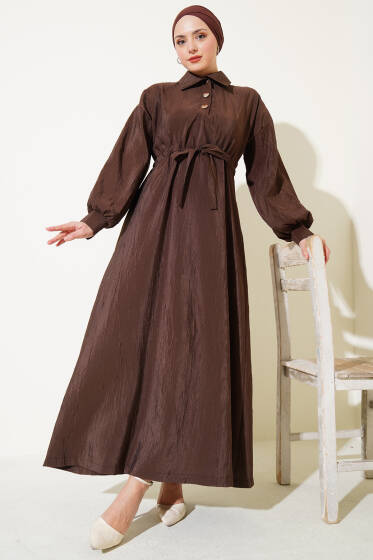 Kırışık Doku Yarım Düğmeli Elbise Kahve - Elbise