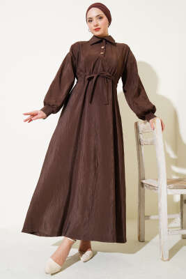 Kırışık Doku Yarım Düğmeli Elbise Kahve
