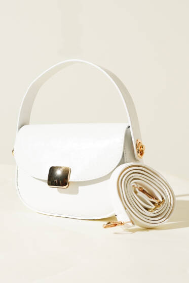 Kırışık Rugan Metal Tokalı Mıknatıslı Çanta Beyaz - Kol Çantası