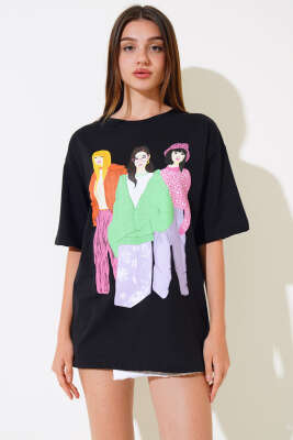 Kız Baskılı Salaş T-shirt Siyah - Kadın Giyim Modelleri