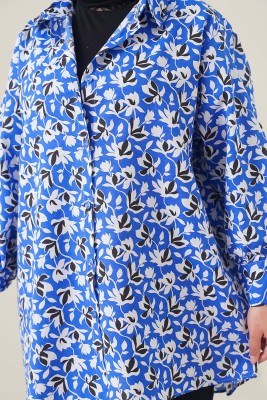 Klasik Yakalı Desenli Saks Tunik - Tunik