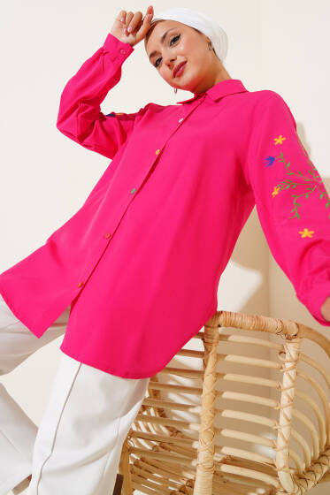 Kol Çiçek Nakışlı Gömlek Fuşya - Gömlek