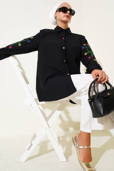 Kol Çiçek Nakışlı Gömlek Siyah - Gömlek