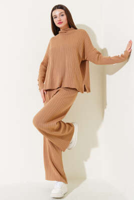 Kol Düğme Detaylı Triko İkili Takım Bisküvi 
