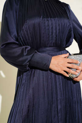 Kol Fermuarlı Piliseli Abiye Elbise Lacivert - Tesettür Elbise