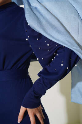 Kol İncili Kuşaklı Elbise Lacivert - Tesettür Elbise