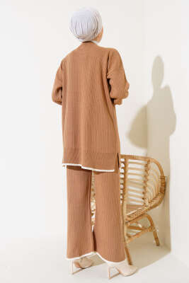 Kol Katlamalı Düğmeli Triko İkili Takım Latte - Triko İkili Takım
