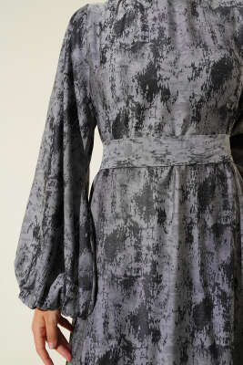 Kol Lastikli Desen Elbise Siyah - Tesettür Elbise